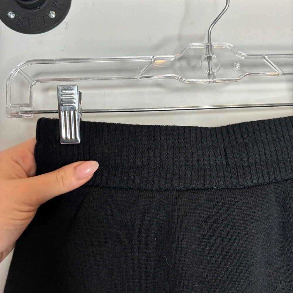 Alo Scholar Knit Cargo Skirt XXS Black